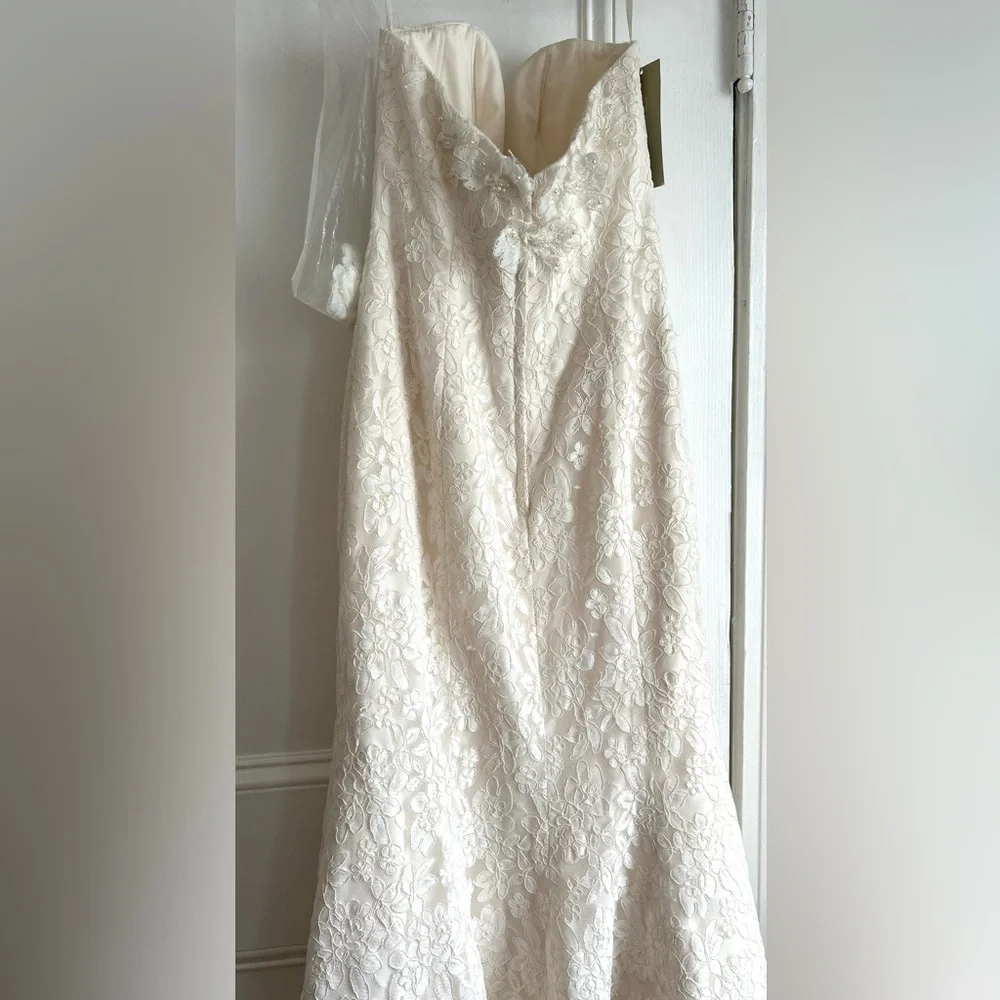 NWT Mikaella Bridal Light Ivory Lace Wedding Dress Size 6 - Picture 4 of 17